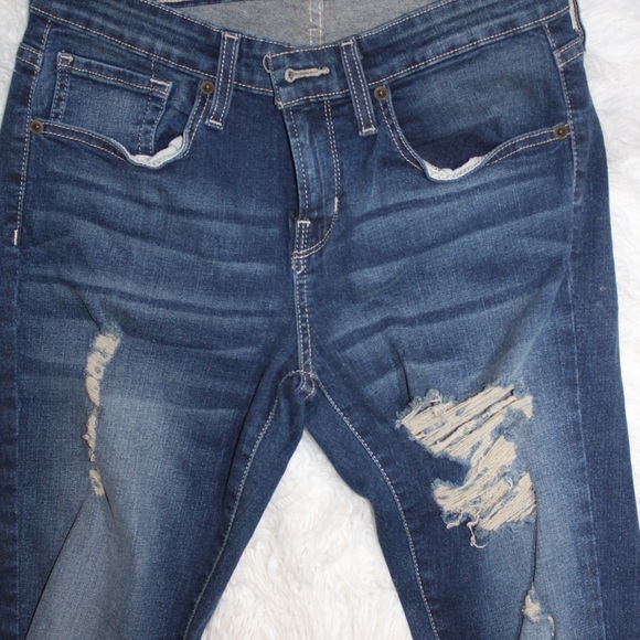 Two guess jeans. - Picture 6 of 6